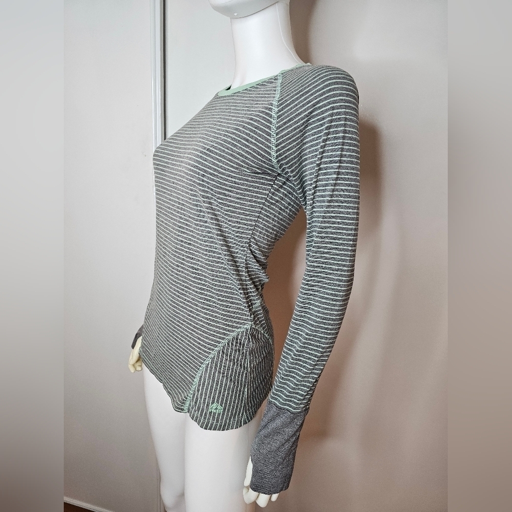 RBX Performance Grey w/ Teal Stripe Long Sleeve Thumbhol Top Small Activewear - Picture 3 of 7